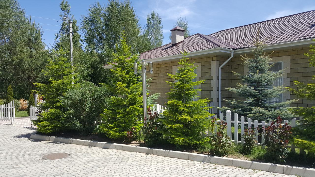 Karven Four Seasons Hotel Chon-Sary-Oy Luaran gambar